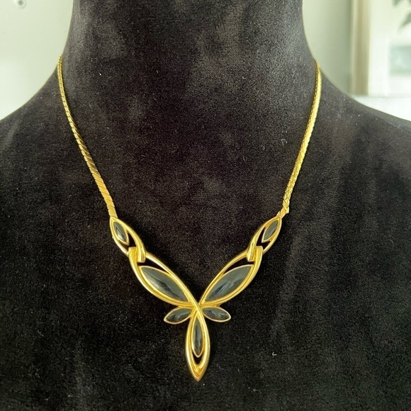 Vintage Trifari Gold Tone & Faux Onyx Statement Necklace Enamel Stone Abstract - Picture 2 of 10